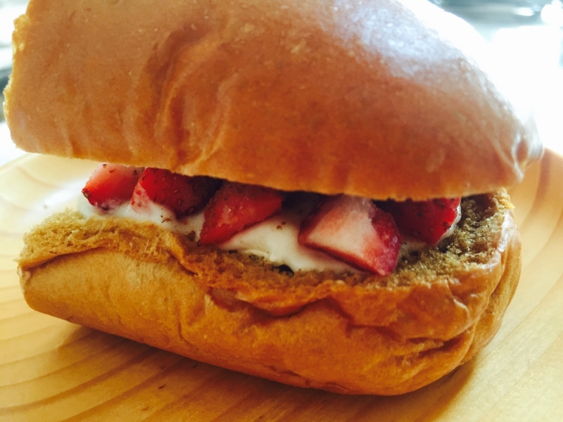 ヨーグルトイチゴの黒糖コッペパンサンド レシピ 作り方 By たかまさ 楽天レシピ ヨーグルトイチゴの黒糖コッペパンサンド レシピ 作り方 By たかまさ 楽天レシピ