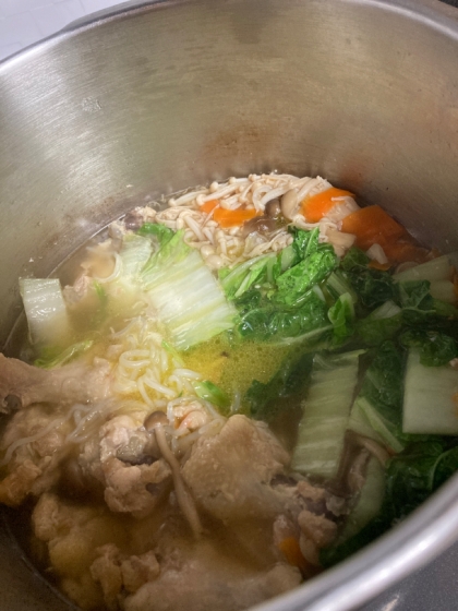 鶏肉とたっぷり野菜☆ヘルシー鍋