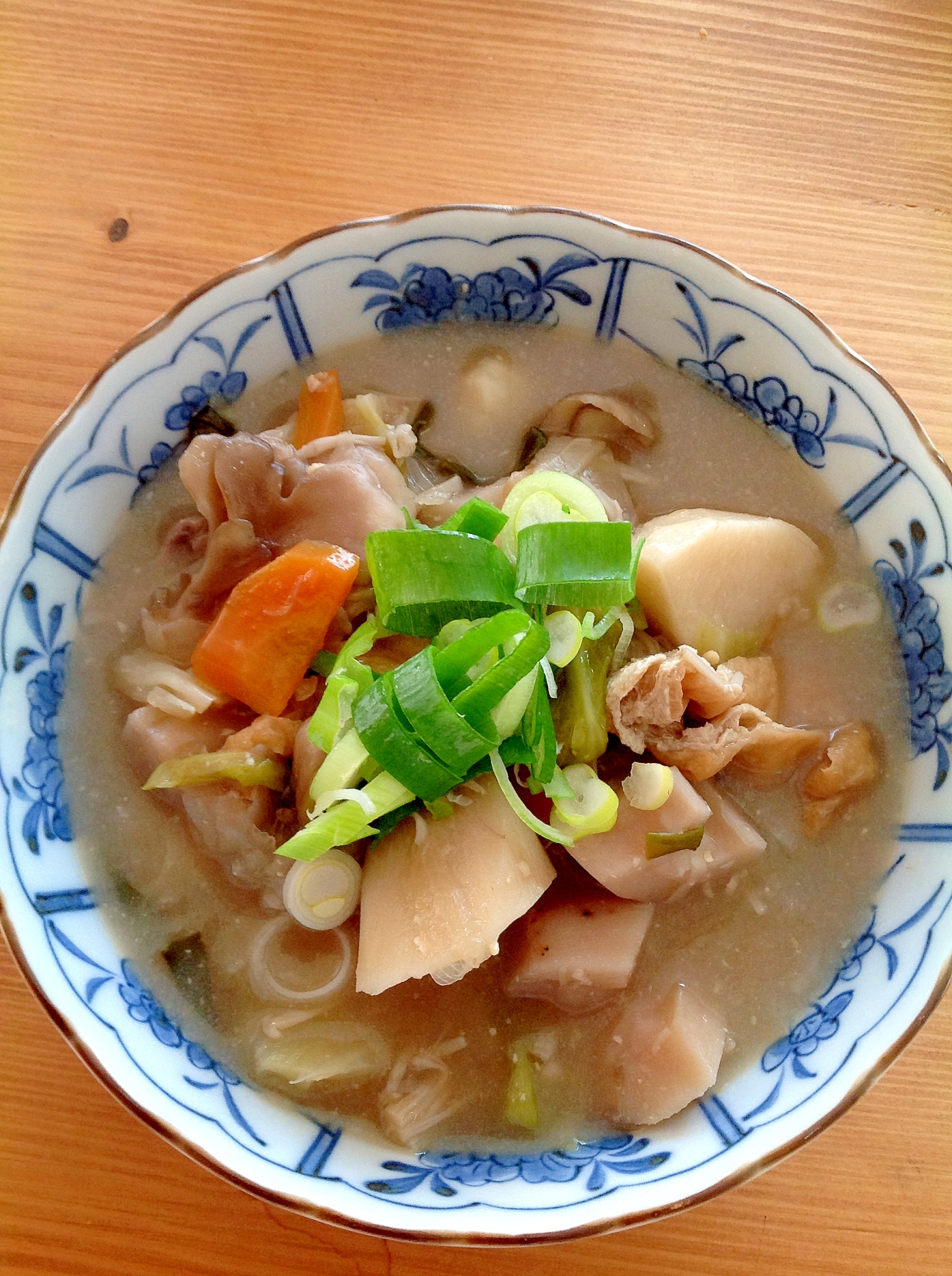 レンコン里芋入り具沢山味噌汁 レシピ 作り方 By Kura Rirakkuma 楽天レシピ レンコン里芋入り具沢山味噌汁 レシピ 作り方 By Kura Rirakkuma 楽天レシピ