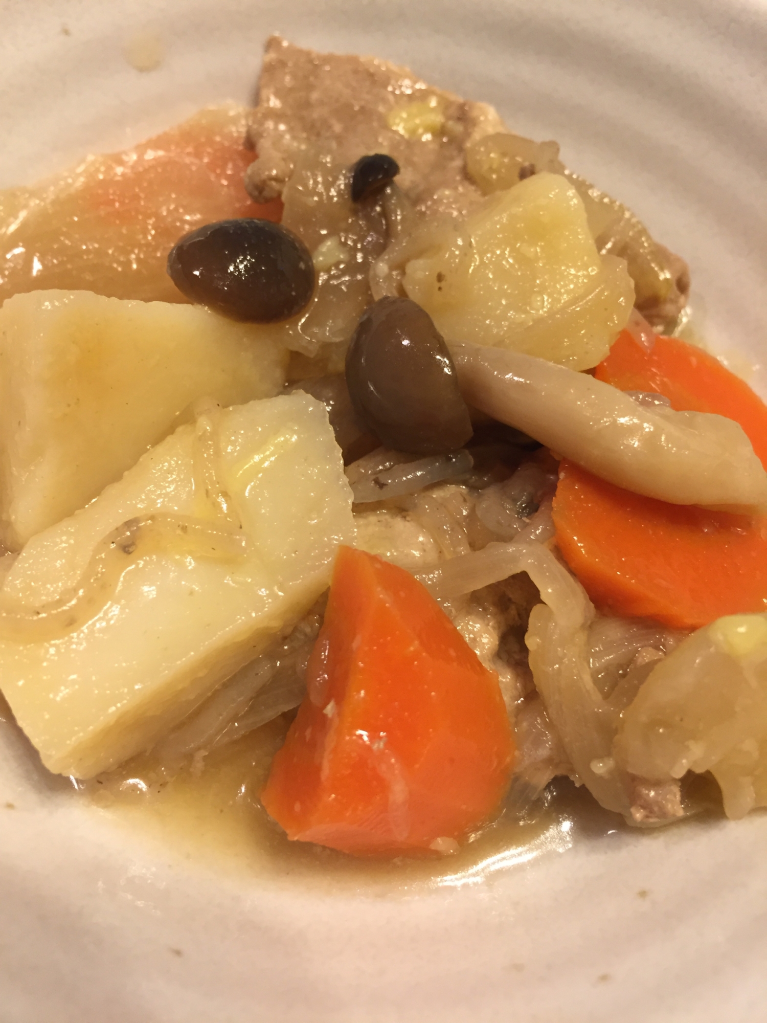 豚こま肉で肉じゃが