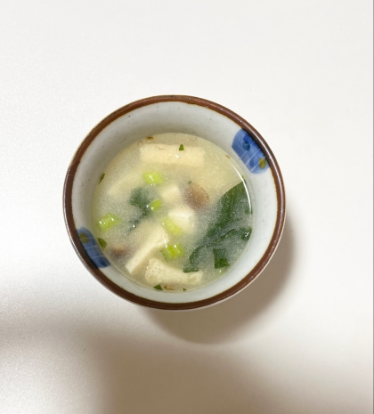 大根と小松菜と油揚げの味噌汁