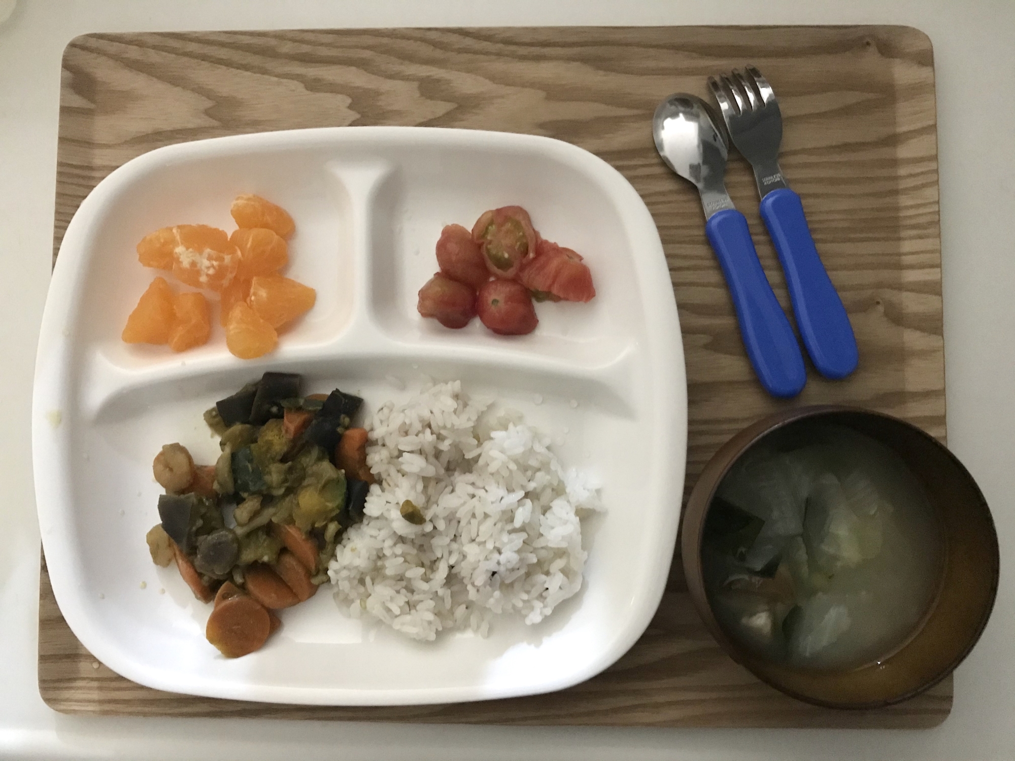 カレー香る。野菜たっぷり。ほっこり晩ごはん。