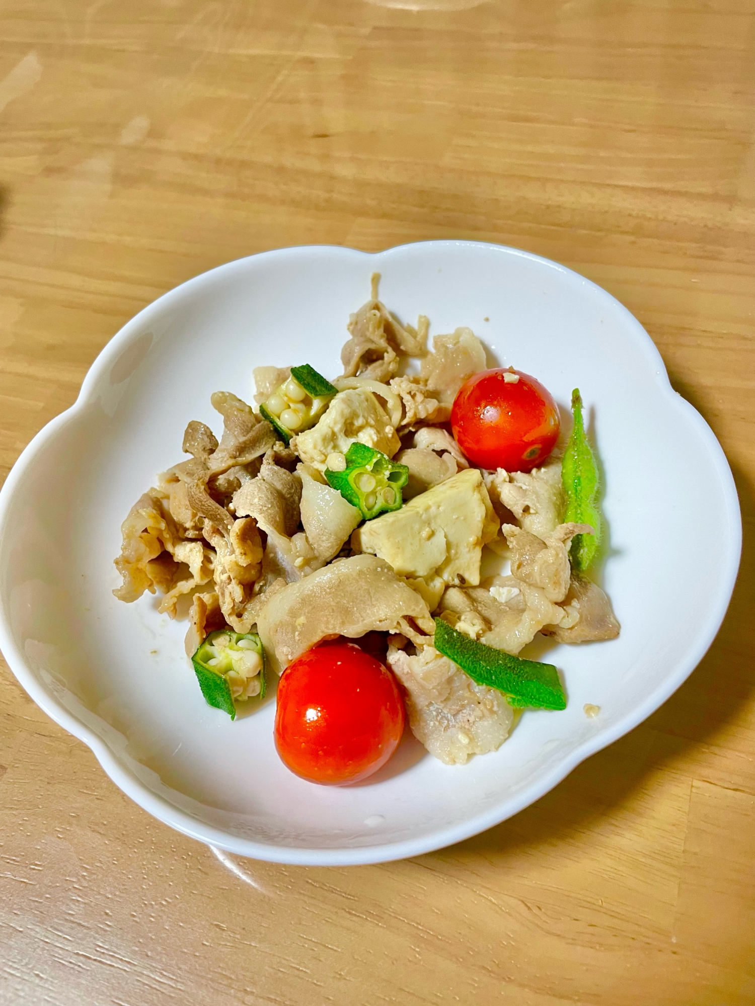 夏野菜と豚肉の炒り豆腐炒め