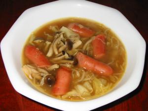 ポークソーセージ野菜カレースープ