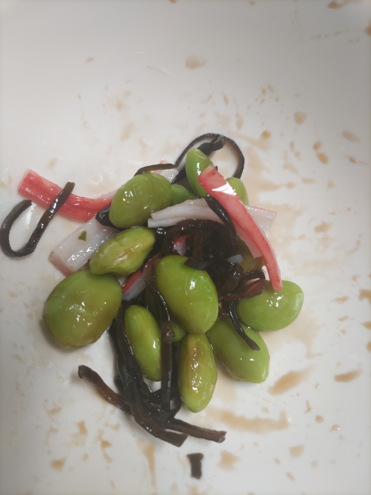 枝豆とカニカマと塩こんぶの炒め物