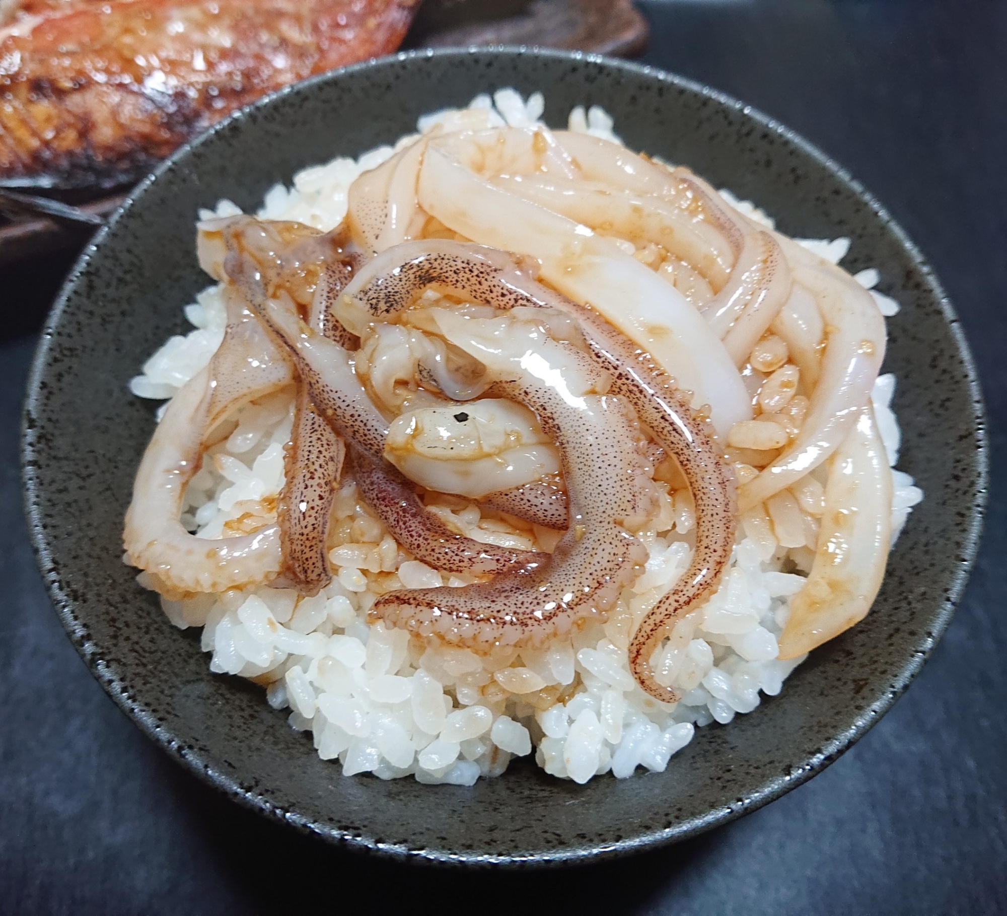 ヤリイカのワサビ醤油漬け丼