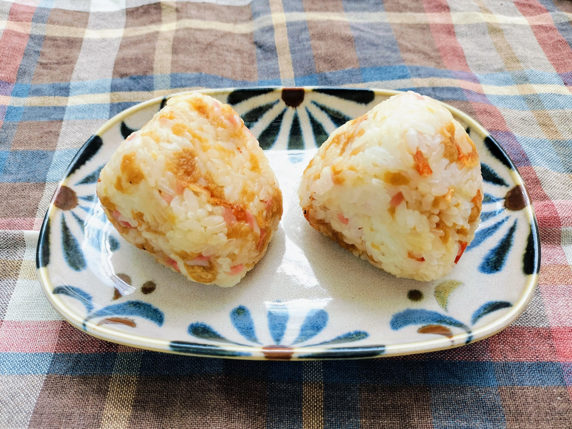 5分でつくれるレンジでエビ天むす風おにぎり