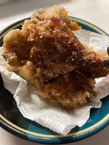 旦那が、下味付いてる！カリカリに揚げれてる！と好評でした^ ^
子どもはショウガなしで揚げて、ママが作ったの？！美味しい〜♡と言ってもらえました^ ^