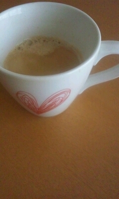 朝からアーモンドコーヒーを飲んで、笑顔になりましたよ(*^O^*)