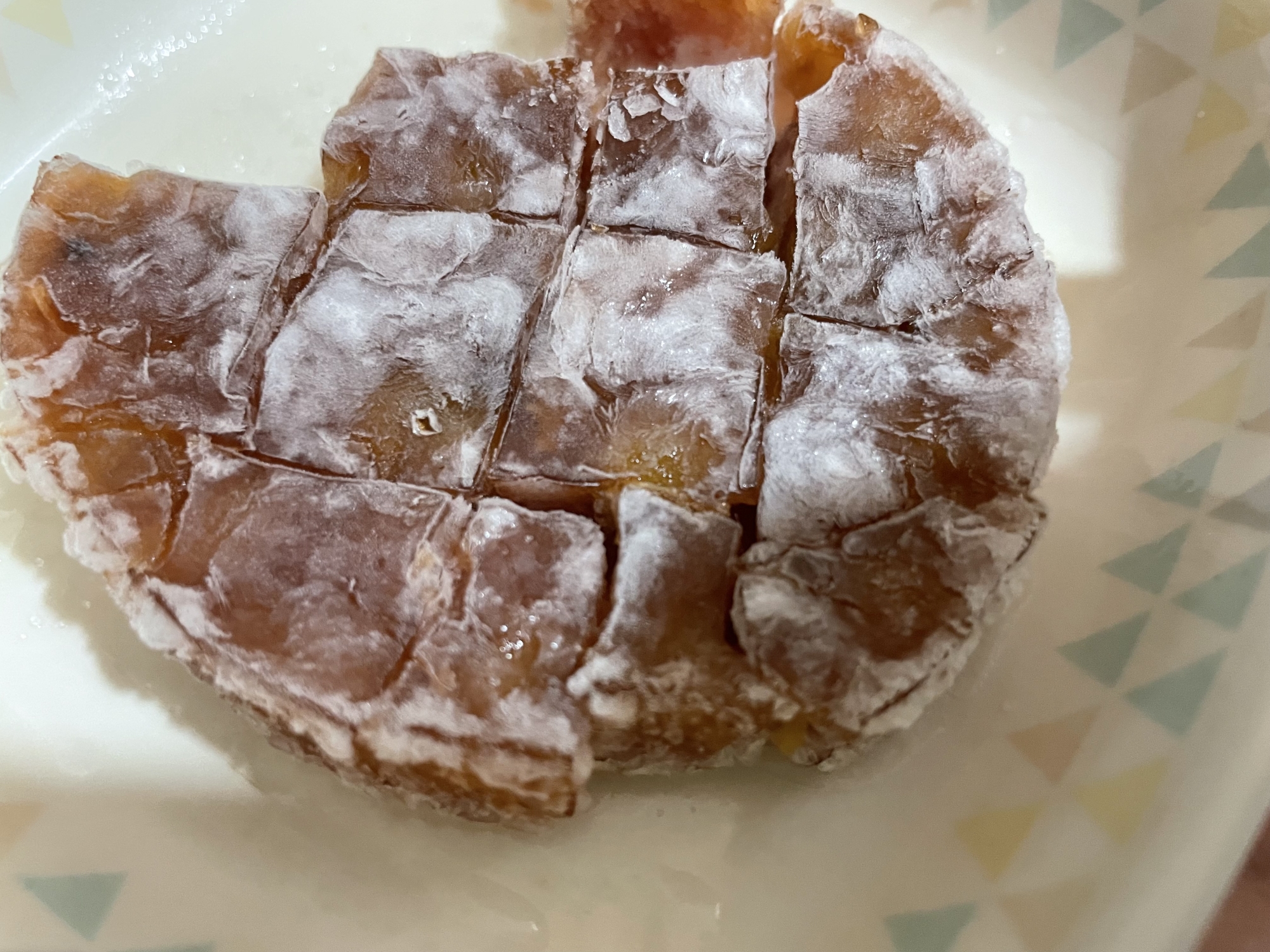 グミとゼリーの間のひんやりおやつ！(ぶどう！)