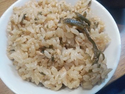 ツナと塩昆布の玄米炊き込みご飯