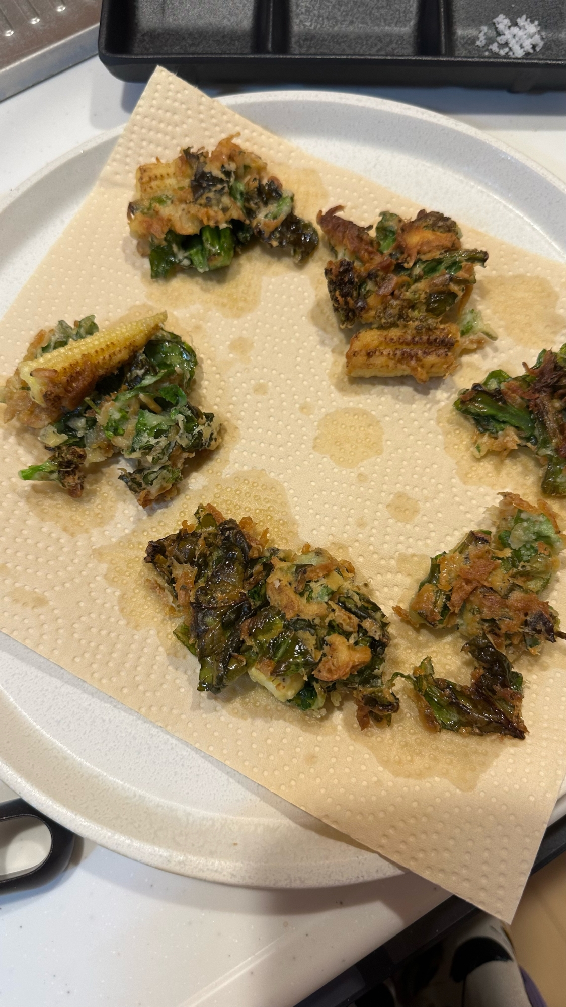葉酸⭐おつまみ⭐菜花エビﾔﾝｸﾞｺｰﾝかき揚げ