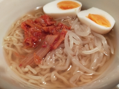 ランチに♪簡単ひんやり♪中華麺で盛岡冷麺風☆