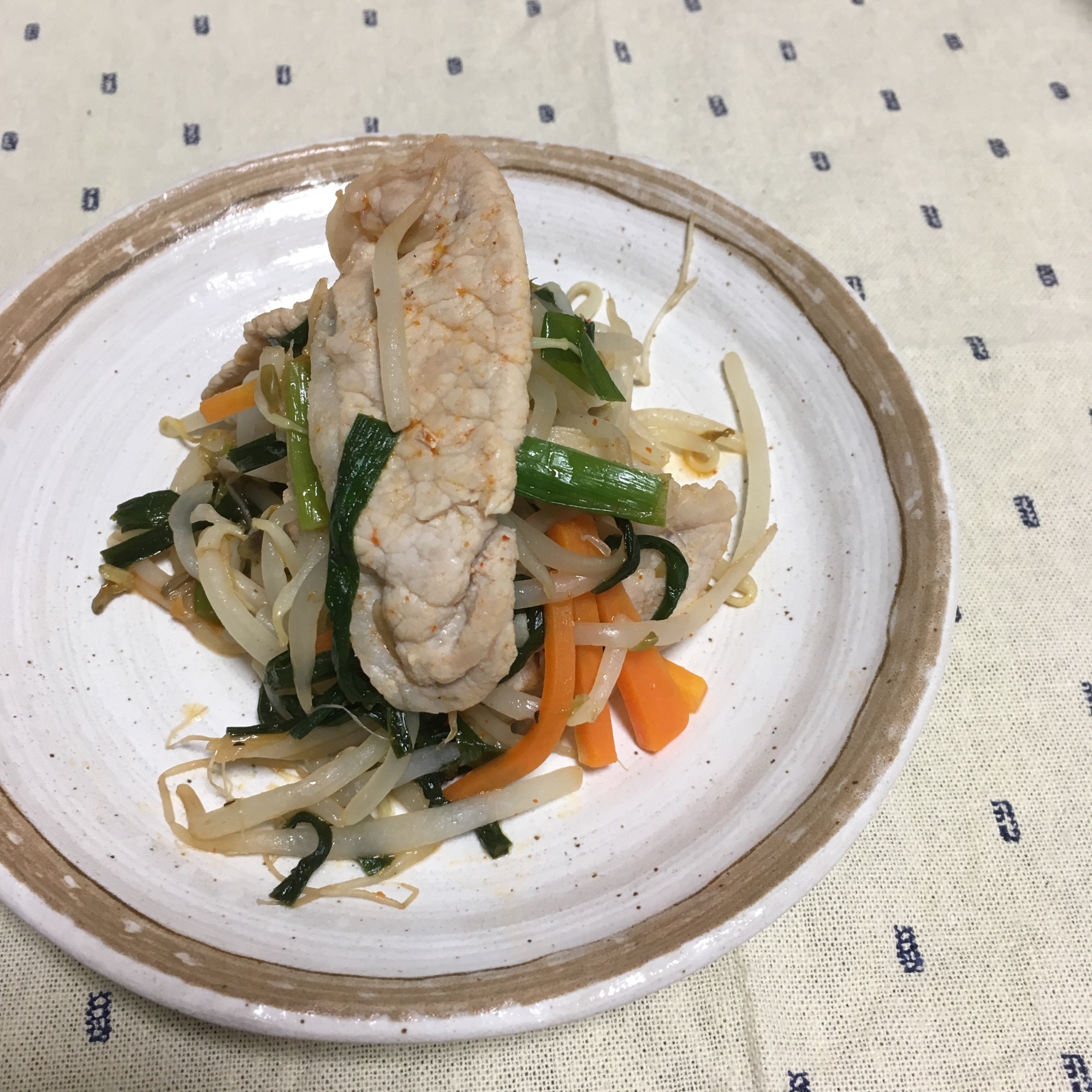 もやしでカサ増し なんちゃって豚キムチ レシピ 作り方 By Ppppo 楽天レシピ もやしでカサ増し なんちゃって豚キムチ レシピ 作り方 By Ppppo 楽天レシピ