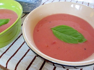 トマトと豆腐の冷たいスープ