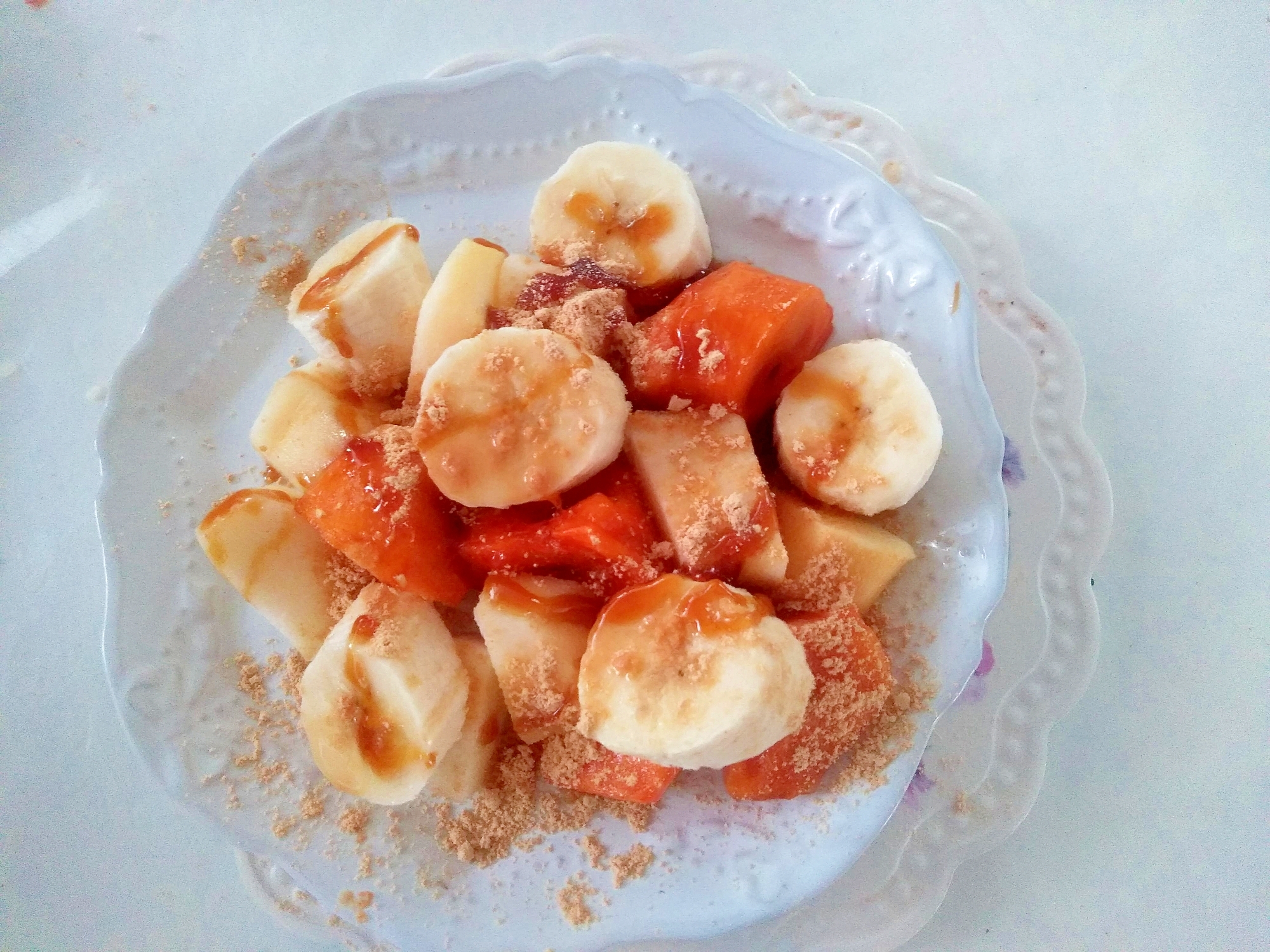 きなこまみれのフルーツサラダ