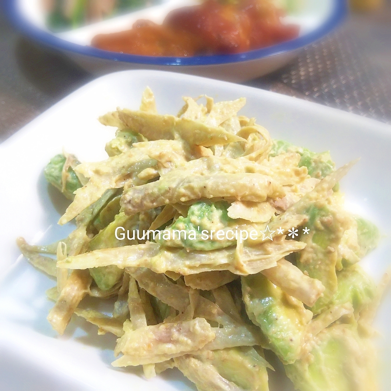 レンジで簡単♡アボカドとごぼうのごまマヨサラダ