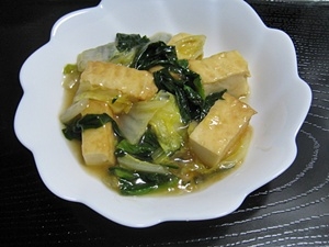 こんばんは♪ほうれん草なくて小松菜で作りました。ごめんなさいね＾＾；トロットロで食べやすく美味しかったです♪ご馳走さまでした(＾-＾*)