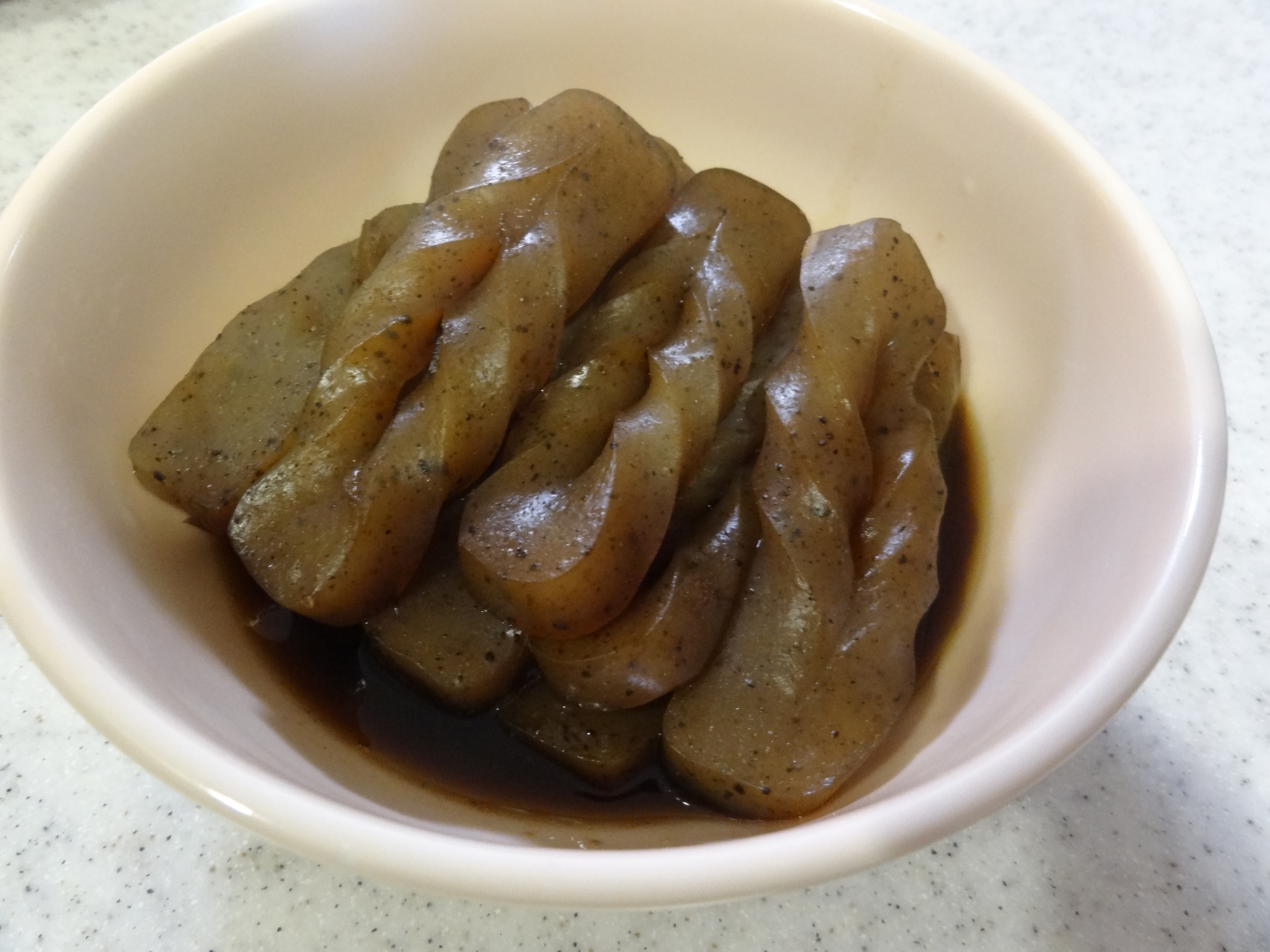 短時間でしっかり味のこんにゃくの煮物