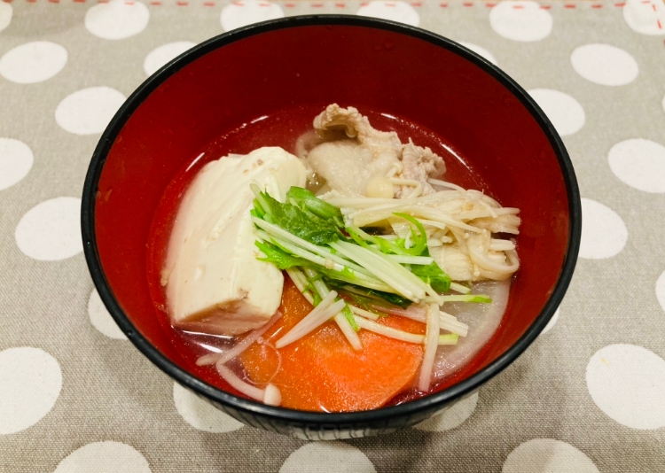 体が温まる！具沢山な湯豆腐