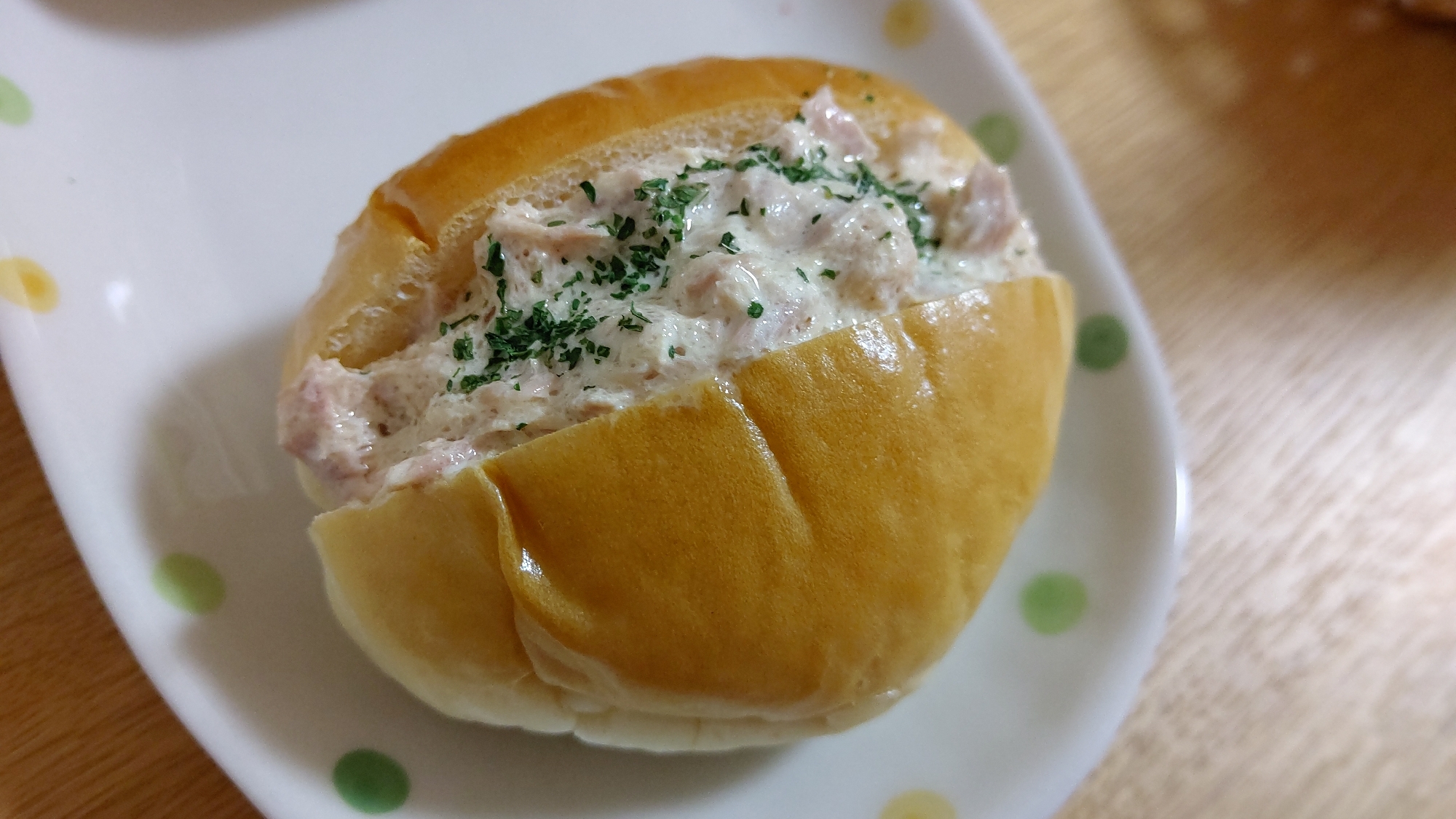 ロールパンで作るツナマヨサンド