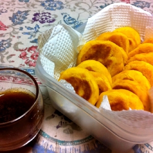 おうちでモチモチかぼちゃもち レシピ 作り方 By まめちるこ 楽天レシピ