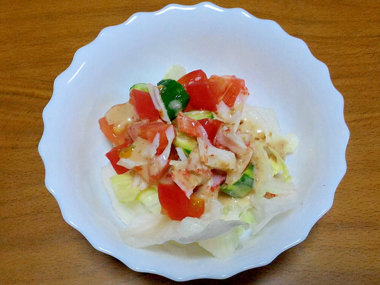 ★簡単・節約★カニかまでちょっと豪華！野菜サラダ