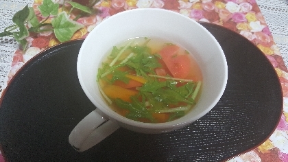 生トマトのスープ