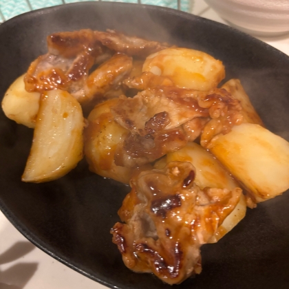豚こまとじゃがいものケチャップ炒め