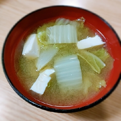 白菜と豆腐の簡単味噌汁