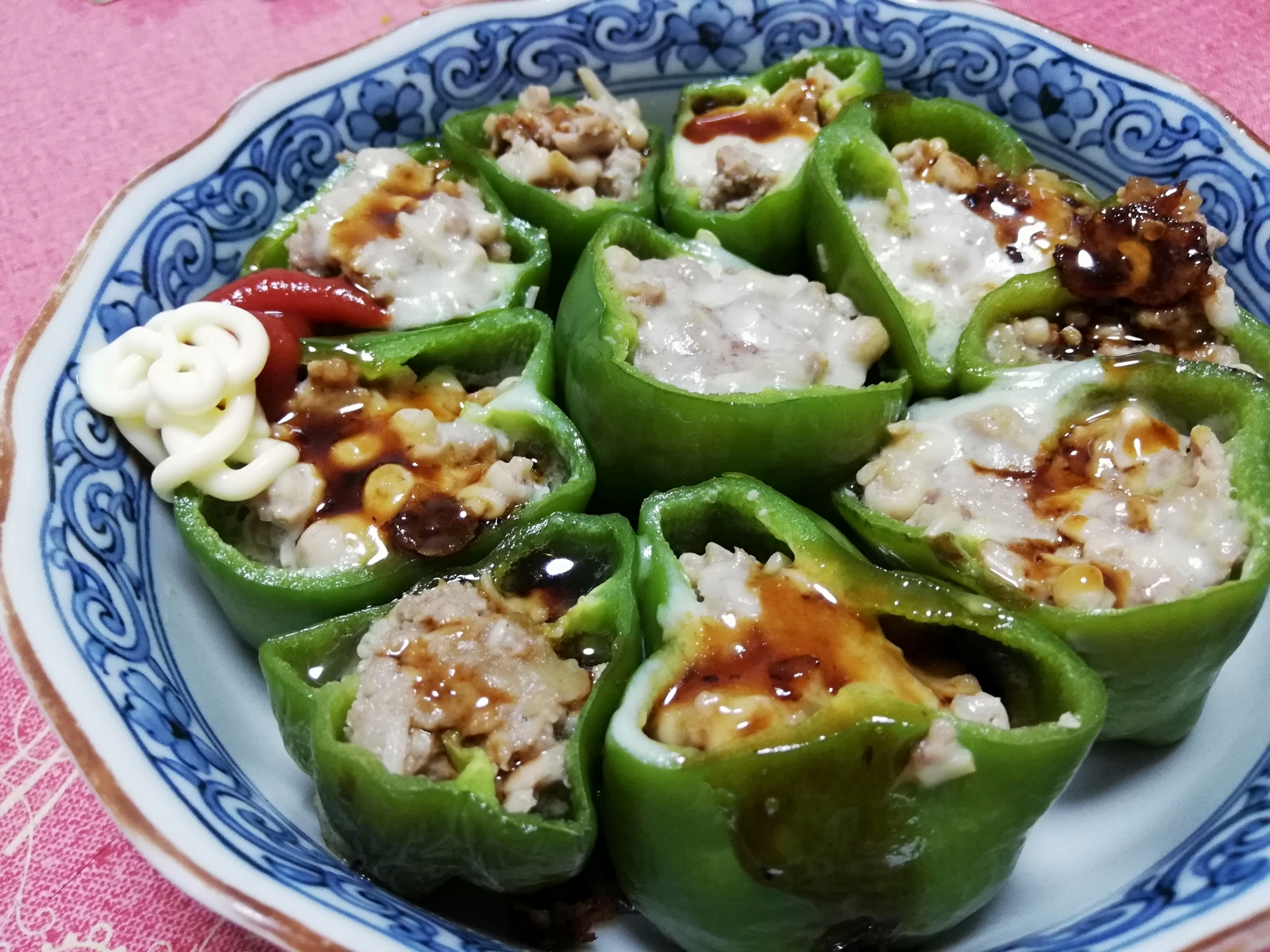 ロバート馬場さん風 激ウマピーマンの肉詰め レシピ 作り方 By ももの缶詰め 楽天レシピ ロバート馬場さん風 激ウマピーマンの肉詰め レシピ 作り方 By ももの缶詰め 楽天レシピ