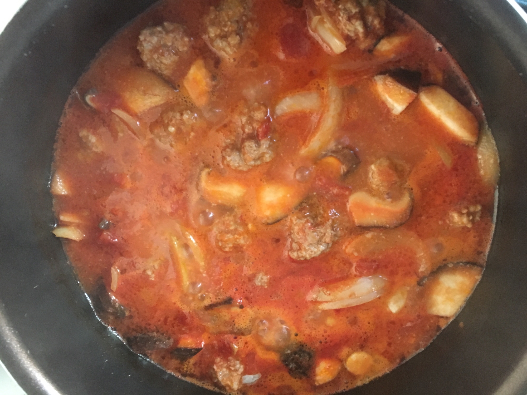 トマト缶で作る♪ 簡単肉団子とトマトスープ