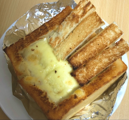 贅沢☆チーズとろけるフォンデュ風トースト♪