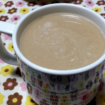 甘いココナッツオイル豆乳コーヒー