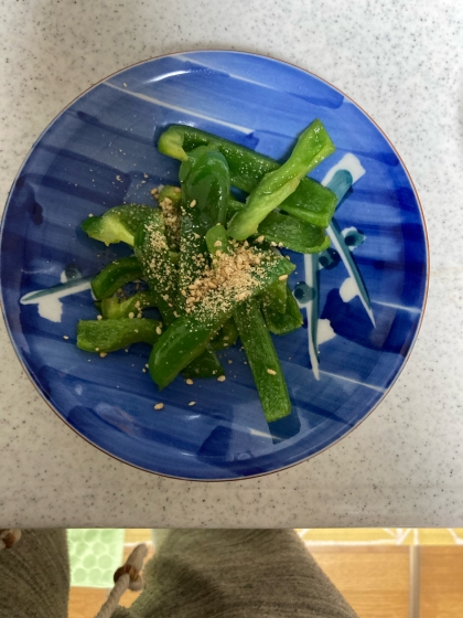 材料はピーマンだけ❗️ごま香るピーマン炒め煮