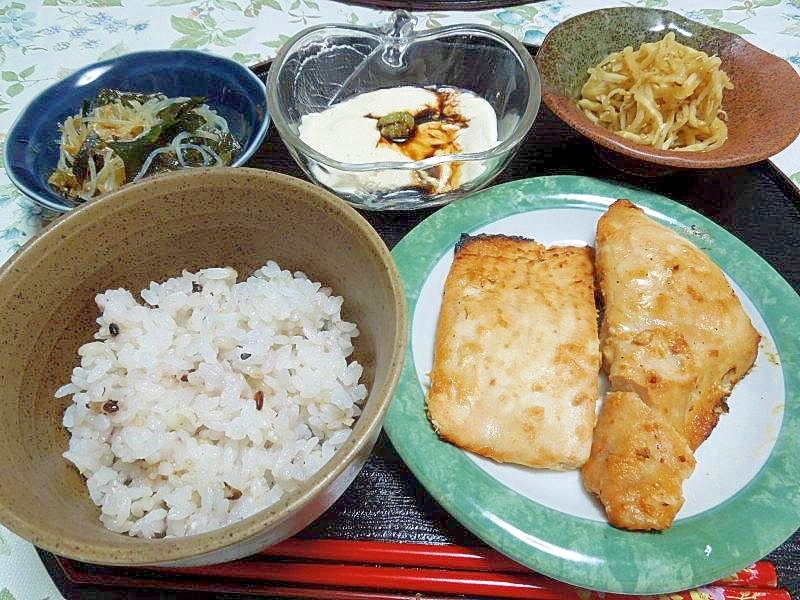 まかじきとめかじきのヨーグルトみそ漬け レシピ 作り方 By 京桜 楽天レシピ まかじきとめかじきのヨーグルトみそ漬け レシピ 作り方 By 京桜 楽天レシピ