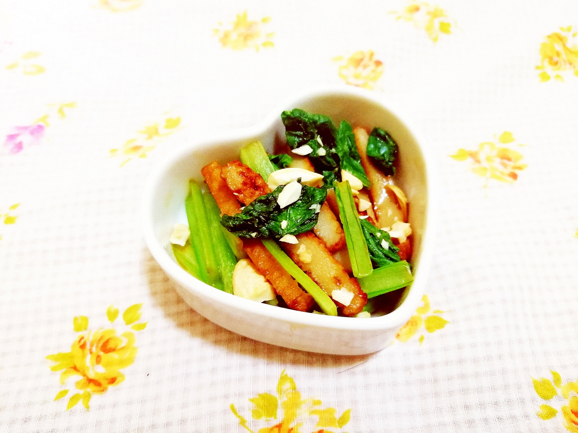 小松菜と角天の和風カシューナッツ炒め