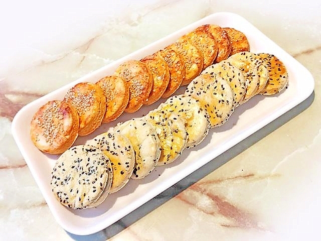 スタンドミキサーで!2種のセイボリービスケット♪