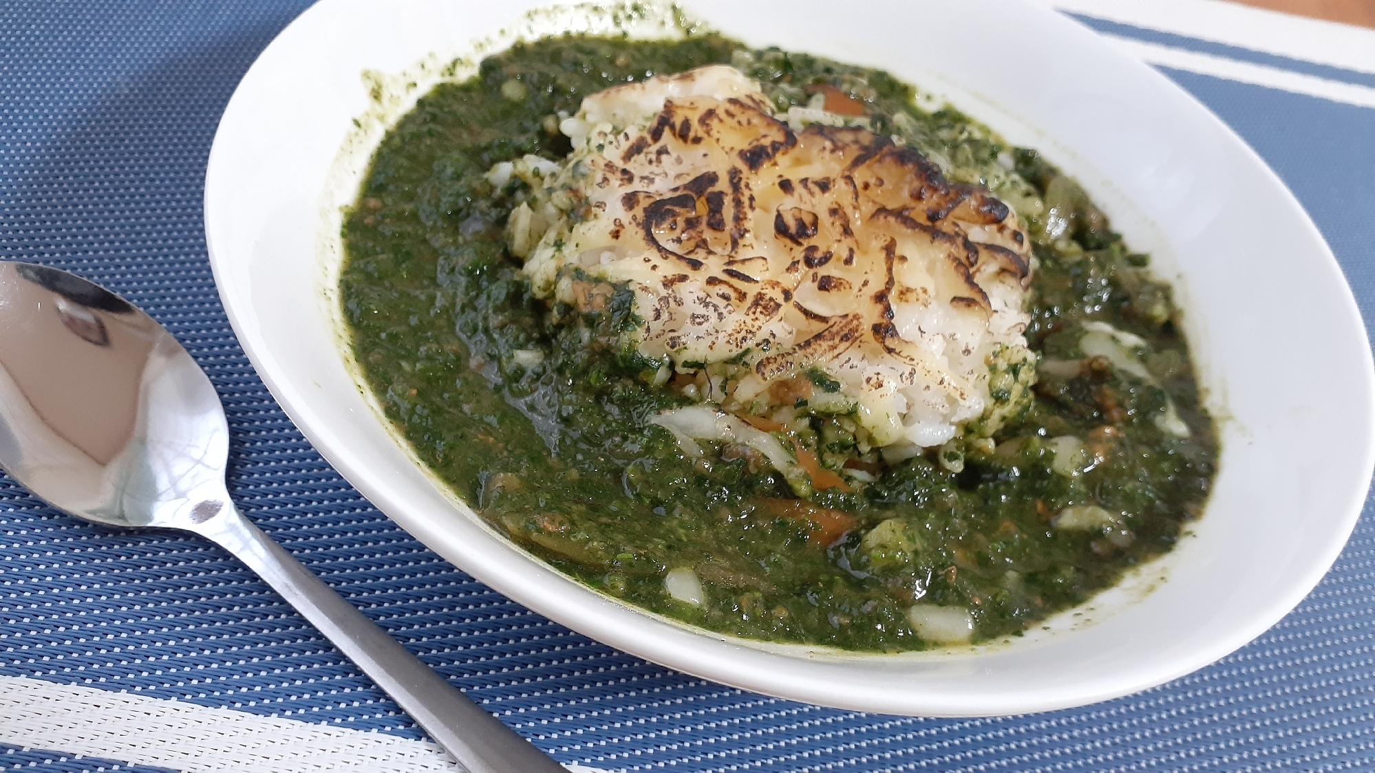 簡単5分残りカレーリメイク!ほうれん草のサグカレー