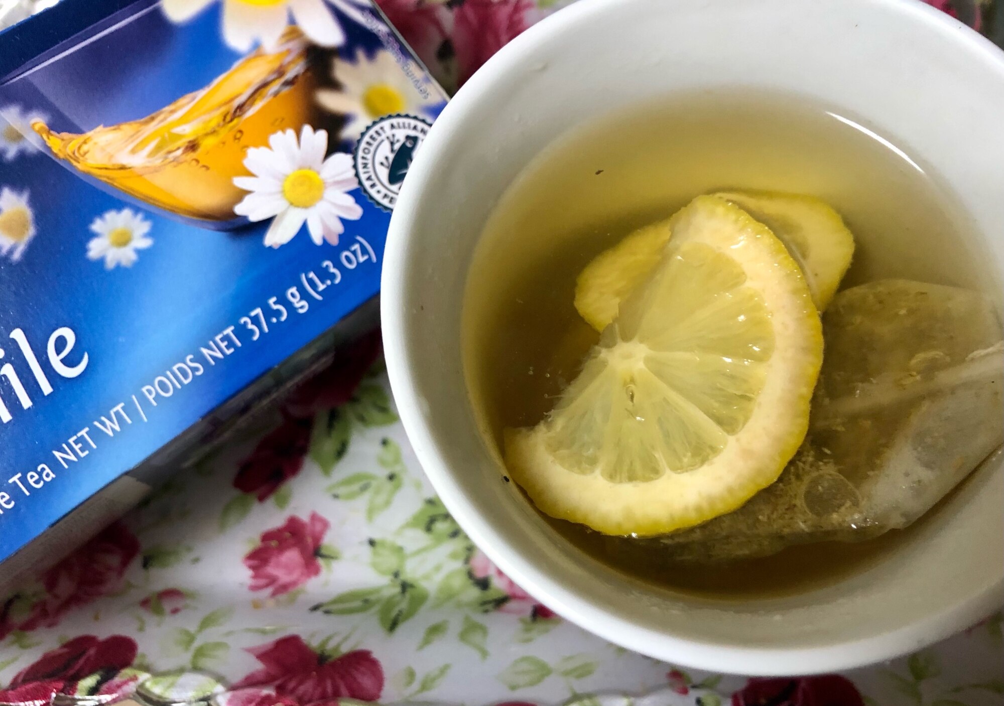 はちみつレモン入り♪爽やかカモミールティー レシピ・作り方 by ☆りんりんりん☆｜楽天レシピ