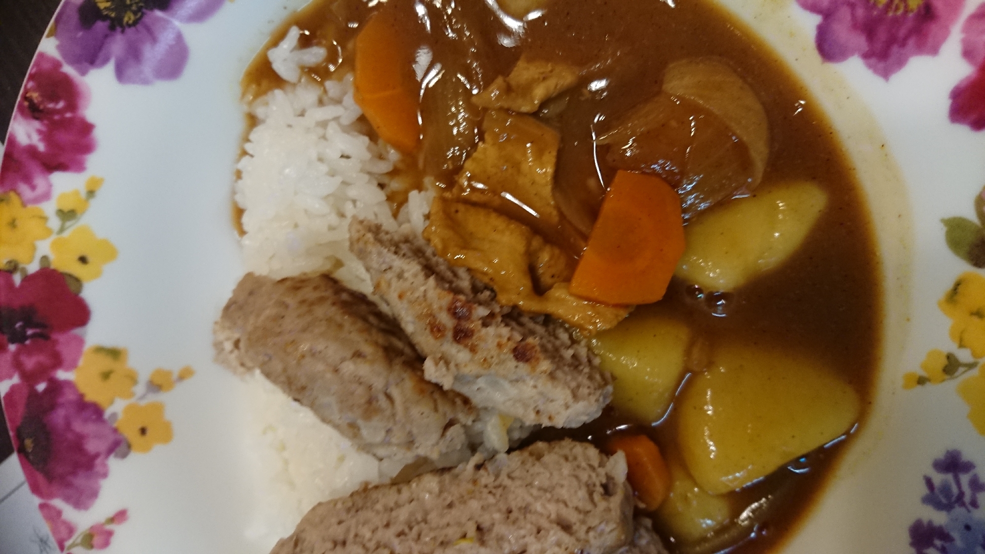 ハンバーグ野菜カレー