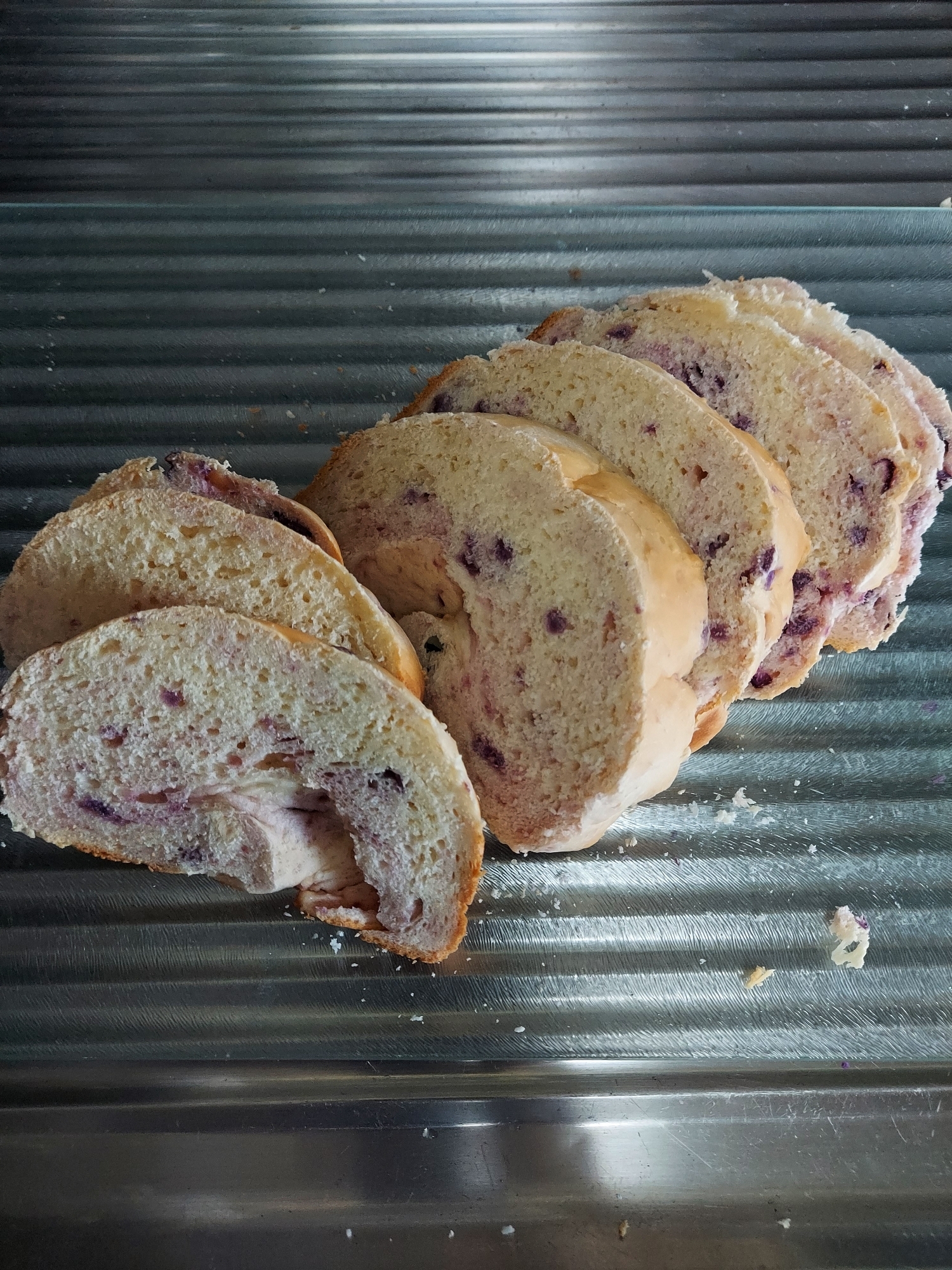 ホームベーカリーで☆むらさき芋の食パン