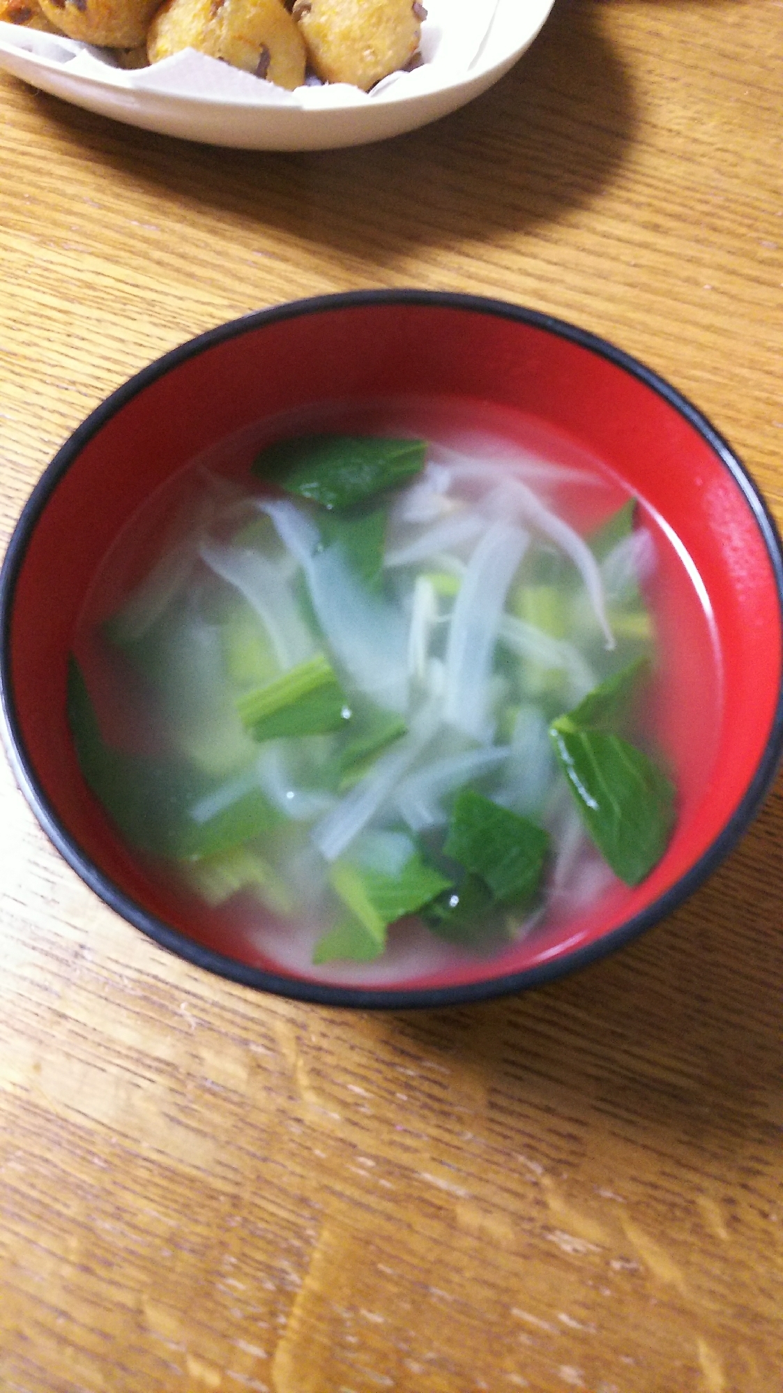 玉ねぎと小松菜のダシダスープ