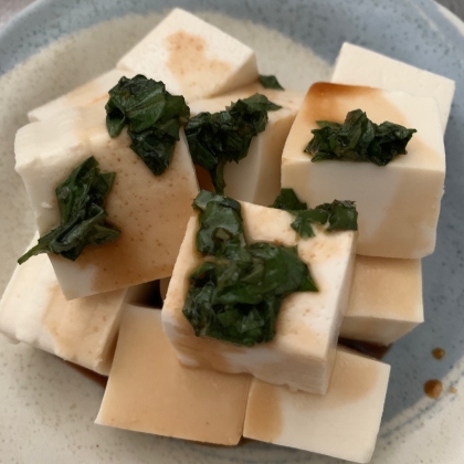 木綿豆腐のモッツァレラ　和風ハーブ漬け
