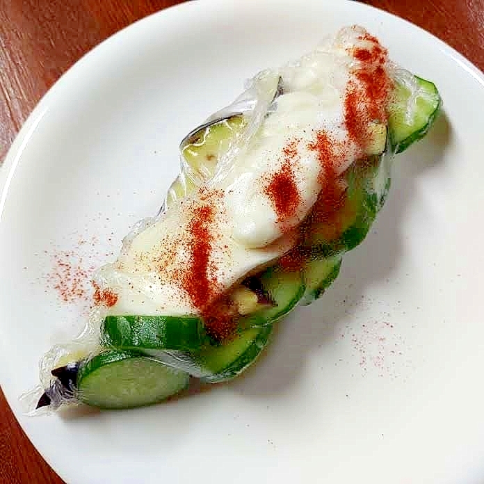 ●超簡単★国産チーズ×たっぷりお野菜の極太生春巻き
