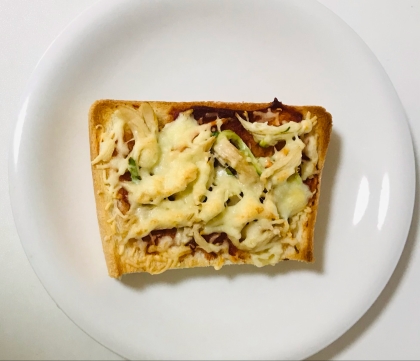 鶏肉と野菜のチーズトースト