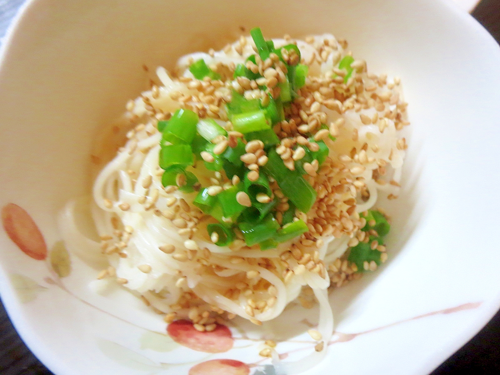 小鉢サイズのタレ素麺