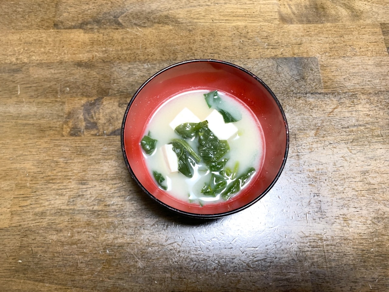 味噌汁レシピ　豆腐とほうれん草の味噌汁