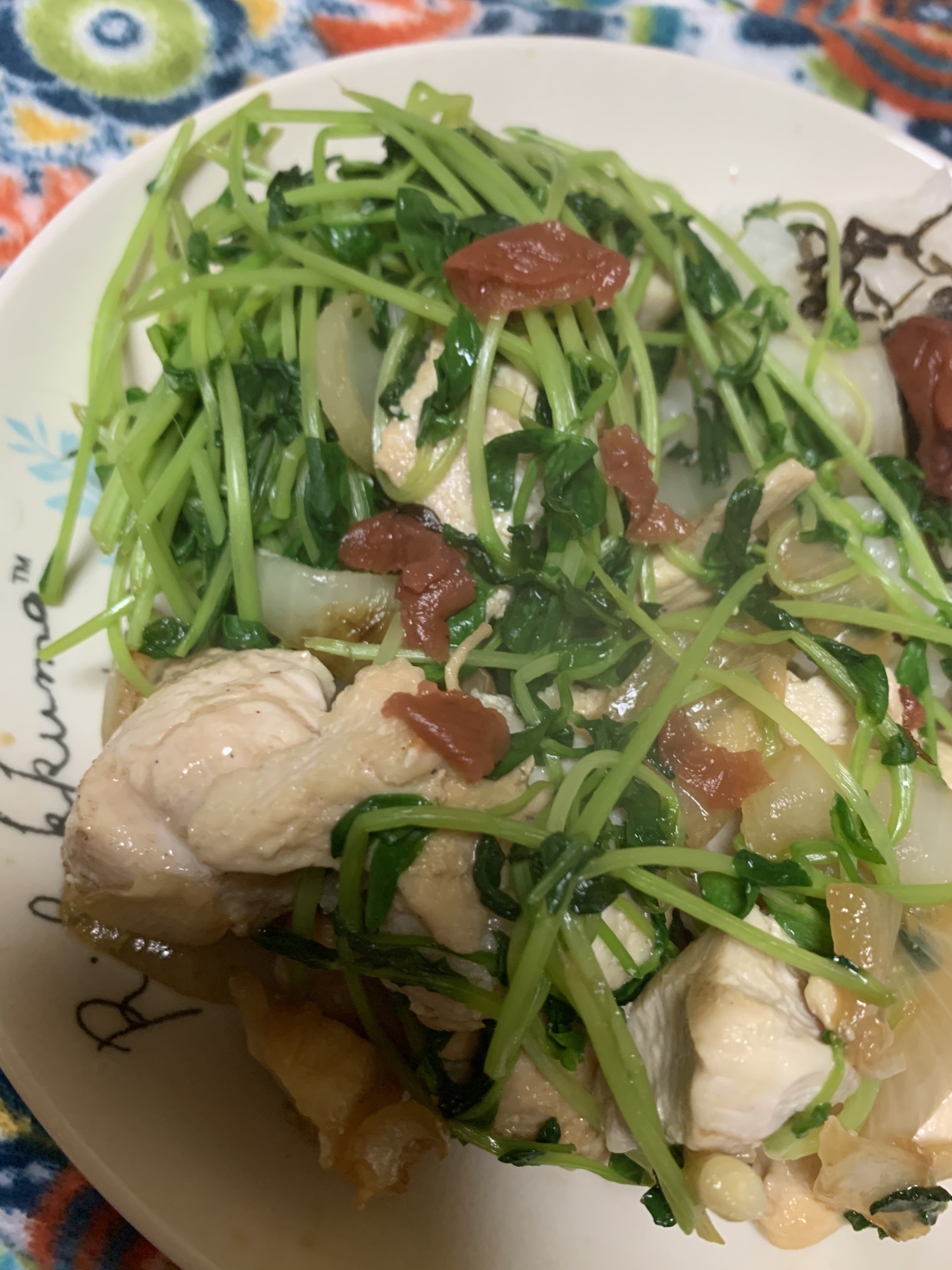 節約レシピ☆彩り鮮やかシンプル鶏胸肉野菜炒め