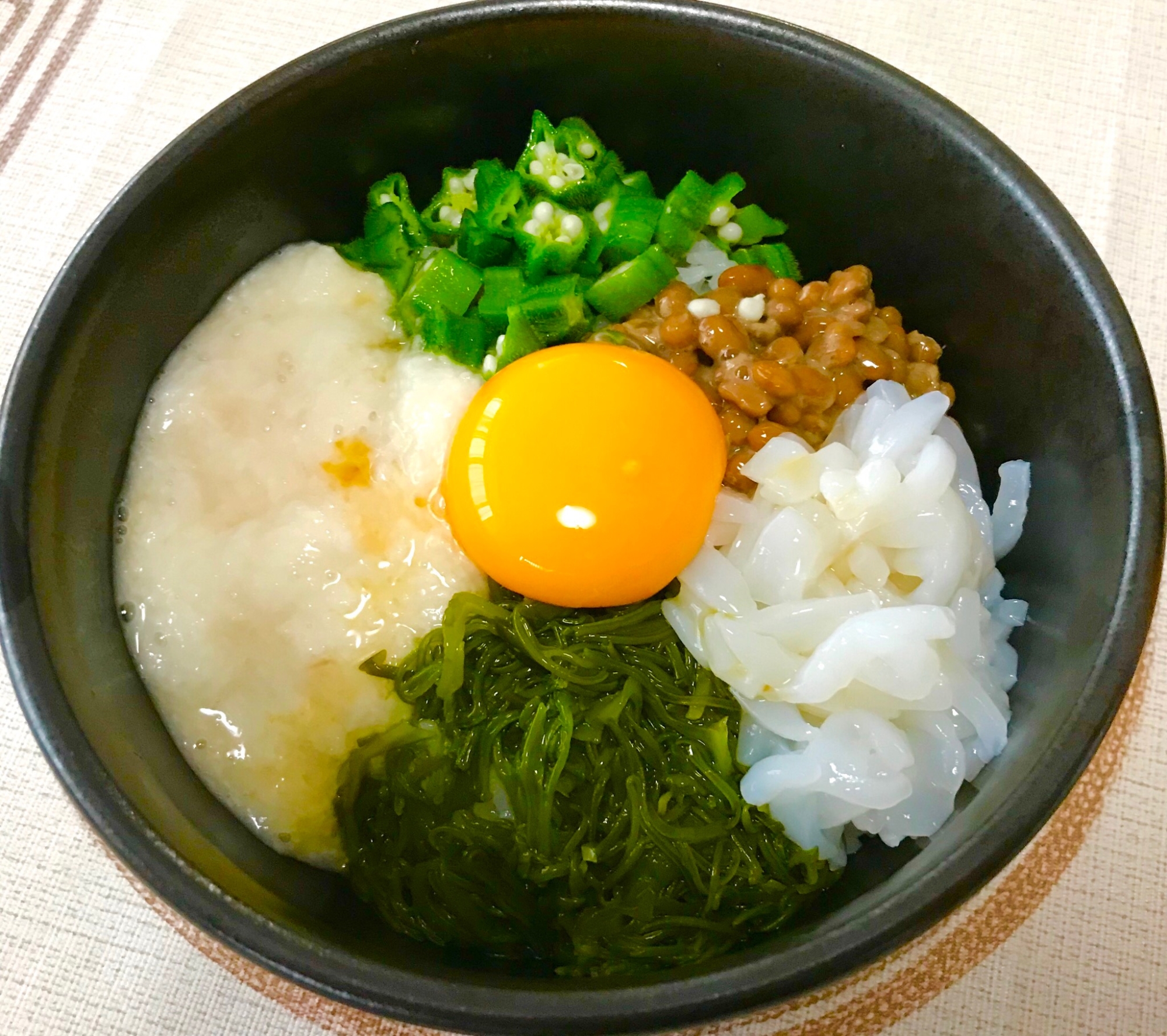 夏バテ予防に＊イカのネバネバ丼